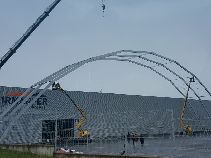 A KLOG transporta maior tenda do mundo para os Jogos Olímpicos.
